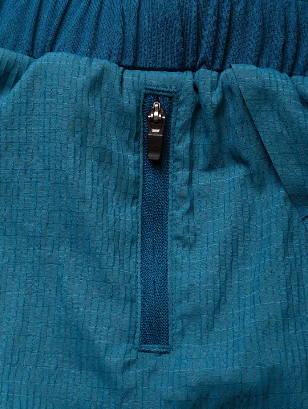 SHORT DE RUNNING HOMBRE - TECH RACE TWIN SHORT - RONHILL - Imagen 3